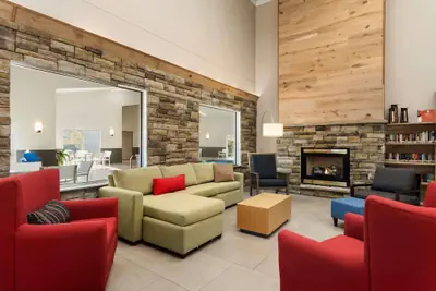 Photo 2 - Country Inn & Suites by Radisson, Platteville, WI