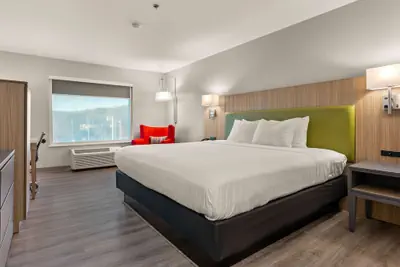 Photo 3 - Country Inn & Suites by Radisson, Asheville - Outlet Mall