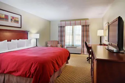 Photo 3 - Country Inn & Suites by Radisson, Rock Falls, IL