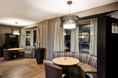 Photo 4 - Courtyard by Marriott Dalton