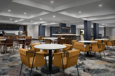 Photo 2 - Courtyard by Marriott Dallas Addison/Quorum Drive