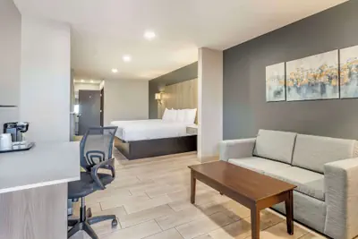 Photo 5 - Best Western Plus Edinburg Inn & Suites