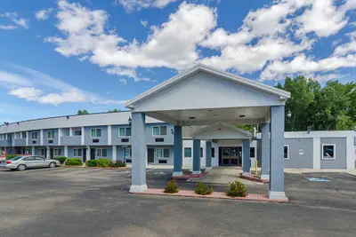 Photo 2 - Quality Inn Buffalo