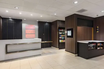 Photo 3 - Hilton Garden Inn Los Angeles/Hollywood