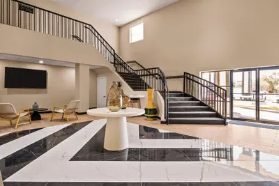 Photo 5 - B&B HOTEL Jacksonville Airport – Newly Renovated!