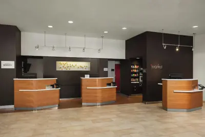 Photo 2 - Courtyard by Marriott San Francisco Fisherman's Wharf