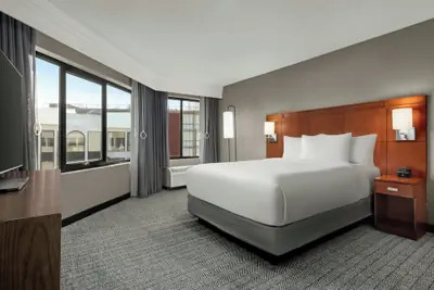 Photo 3 - Courtyard by Marriott San Francisco Fisherman's Wharf