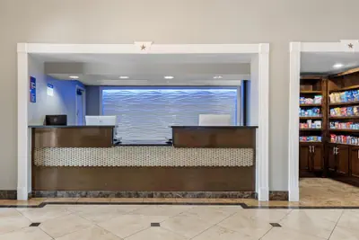 Photo 5 - Best Western Plus Georgetown Inn & Suites