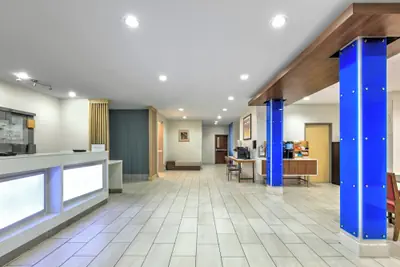 Photo 3 - Holiday Inn Express Hotel & Suites Livingston by IHG