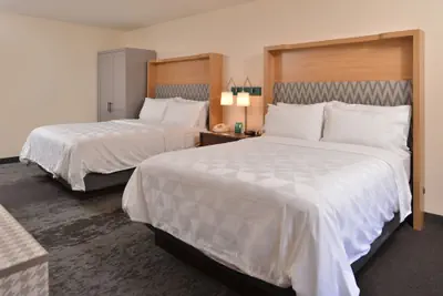 Photo 5 - Holiday Inn Hotel & Suites Raleigh / Cary by IHG