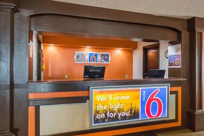 Photo 2 - Motel 6 Waterloo, IA - Crossroads Mall - Cedar Falls