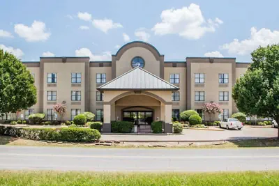 Photo 2 - Comfort Suites McAlester