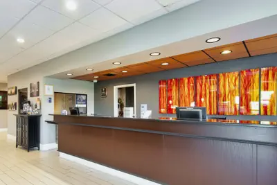 Photo 3 - Days Inn & Suites by Wyndham Johnson City