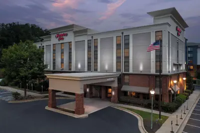 Photo 2 - Hampton Inn Atlanta-Mall Of Georgia
