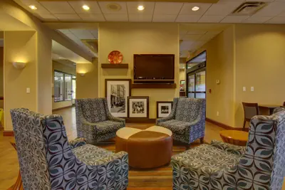 Photo 4 - Hampton Inn & Suites Atlanta Galleria