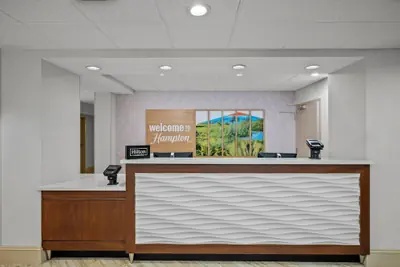 Photo 4 - Hampton Inn - Naples - I-75