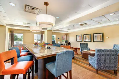 Photo 4 - Hampton Inn Gaffney