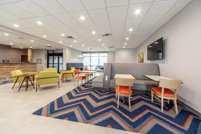 Photo 3 - Hampton Inn Winchester N/Conference Center, VA