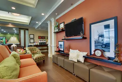 Photo 5 - Hampton Inn Warner Robins