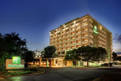 Photo 2 - Holiday Inn Austin Midtown by IHG