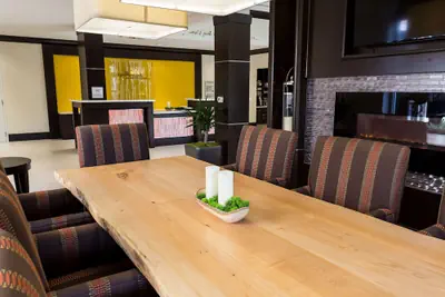 Photo 4 - Hilton Garden Inn San Mateo