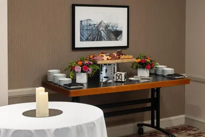 Photo 3 - Hilton Garden Inn Chicago Downtown/Magnificent Mile