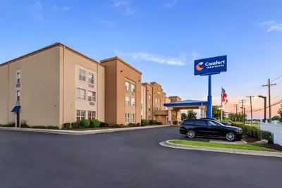Photo 2 - Comfort Inn & Suites