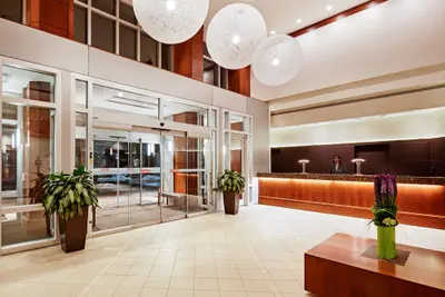 Photo 2 - InterContinental Suites Hotel Cleveland by IHG