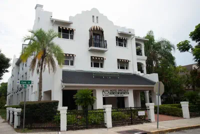 Photo 2 - The Eo Inn - Downtown