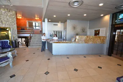 Photo 3 - Sea Club Resort