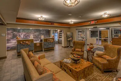 Photo 3 - La Quinta Inn & Suites by Wyndham Pigeon Forge