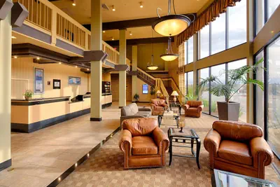 Photo 3 - Red Lion Hotel Redding