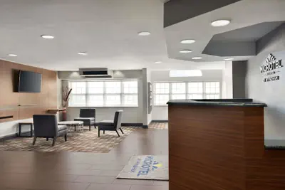 Photo 2 - Microtel Inn & Suites by Wyndham Baton Rouge