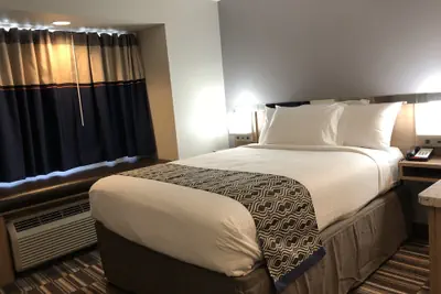 Photo 3 - Microtel Inn & Suites by Wyndham Baton Rouge