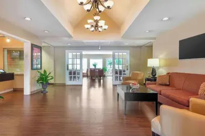 Photo 3 - Studio 6 Corporate Extended Stay Philadelphia Malvern Swedesford Rd. PA