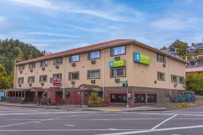 Photo 2 - SureStay Hotel by Best Western Portland City Center
