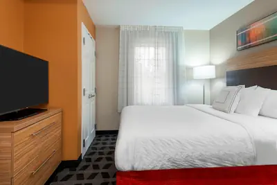 Photo 5 - TownePlace Suites by Marriott Savannah Midtown