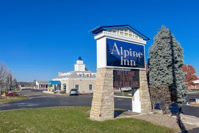 Photo 2 - Alpine Inn Rockford