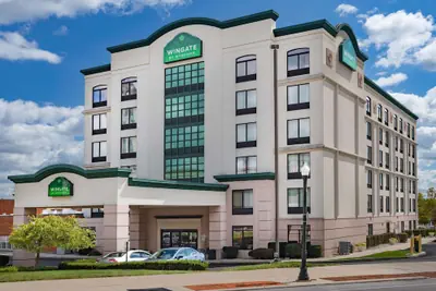 Photo 2 - Wingate by Wyndham Lima Downtown