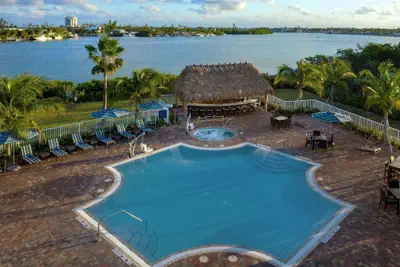 Photo 2 - Hampton Inn Marathon - Florida Keys