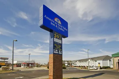 Photo 2 - Americas Best Value Inn & Suites McDonough