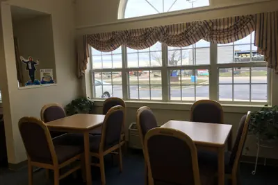 Photo 4 - Microtel Inn by Wyndham Champaign