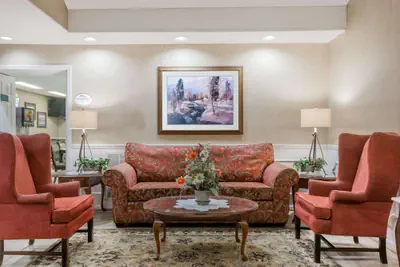 Photo 3 - Baymont by Wyndham Waycross
