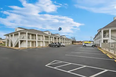 Photo 2 - Baymont by Wyndham Tuscaloosa