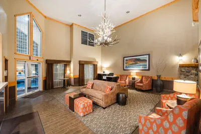 Photo 4 - Best Western Plus Riverfront Hotel & Suites