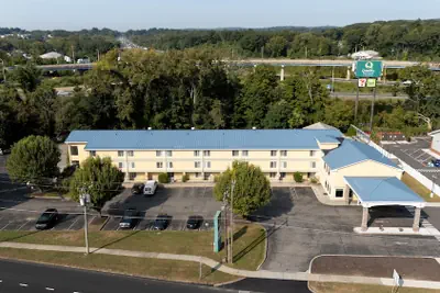 Photo 2 - Quality Inn & Suites Danbury near University