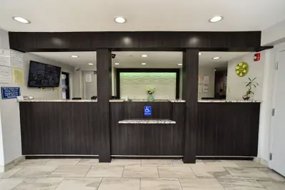 Photo 3 - Masters Inn Tucker