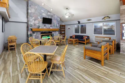 Photo 5 - AmericInn by Wyndham Oscoda Near AuSable River