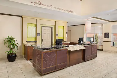 Photo 4 - Hilton Garden Inn Hartford North/Bradley Int'l Airport