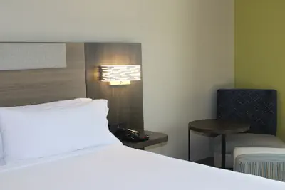 Photo 4 - Holiday Inn Express & Suites Wilson-Downtown by IHG